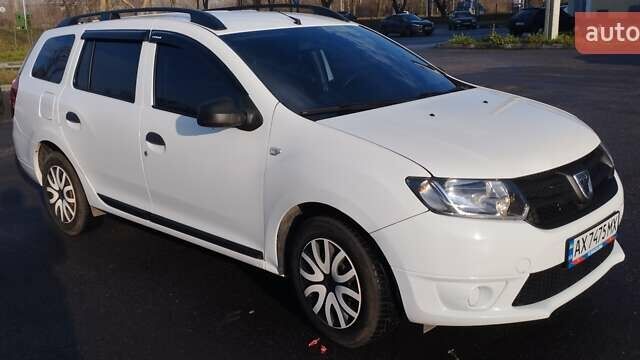 Белый Дачия Logan MCV, объемом двигателя 1.1 л и пробегом 142 тыс. км за 5600 $, фото 5 на Automoto.ua