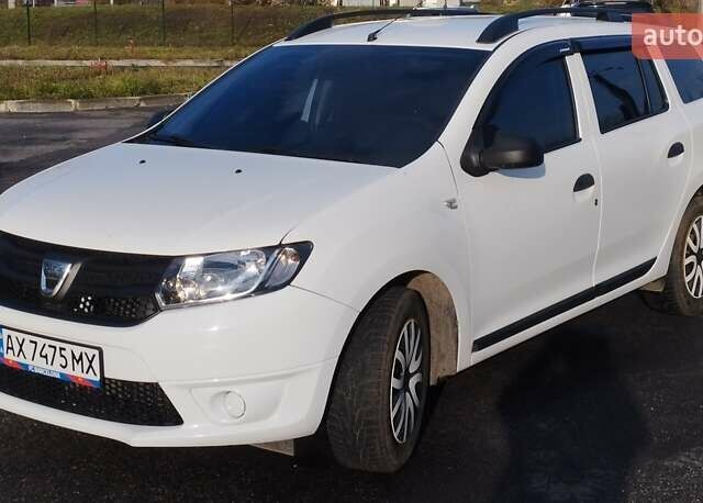 Белый Дачия Logan MCV, объемом двигателя 1.1 л и пробегом 142 тыс. км за 5600 $, фото 2 на Automoto.ua