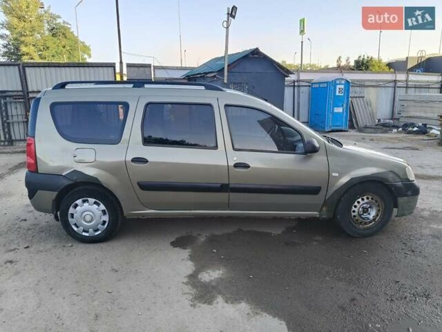 Бежевый Дачия Logan MCV, объемом двигателя 1.6 л и пробегом 382 тыс. км за 3000 $, фото 3 на Automoto.ua