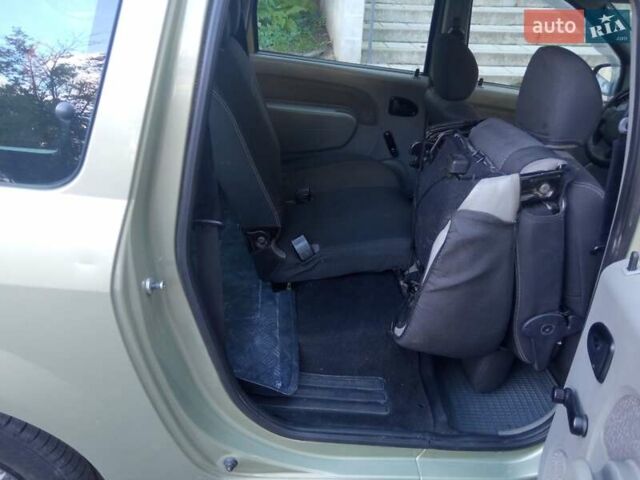 Бежевый Дачия Logan MCV, объемом двигателя 1.6 л и пробегом 285 тыс. км за 5600 $, фото 38 на Automoto.ua