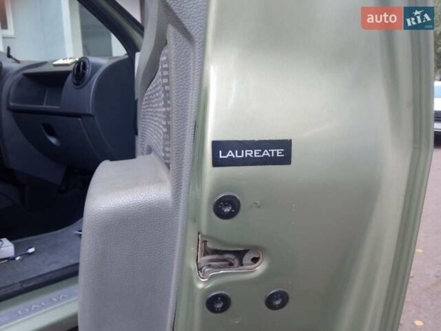 Бежевый Дачия Logan MCV, объемом двигателя 1.6 л и пробегом 285 тыс. км за 5600 $, фото 21 на Automoto.ua