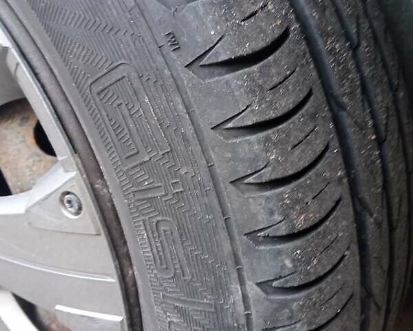 Бежевый Дачия Logan MCV, объемом двигателя 1.6 л и пробегом 285 тыс. км за 5600 $, фото 47 на Automoto.ua