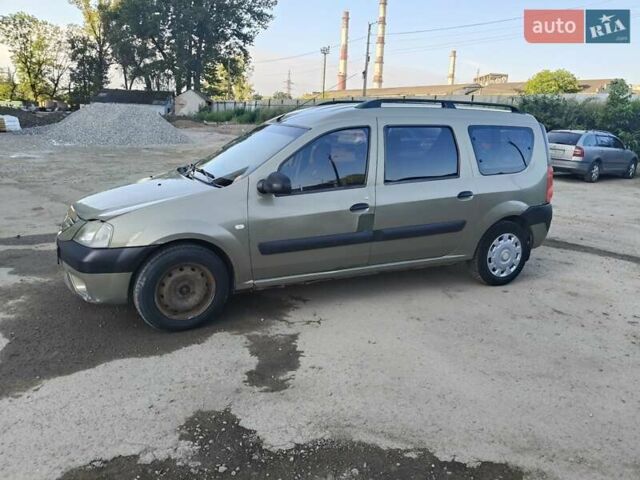 Бежевый Дачия Logan MCV, объемом двигателя 1.6 л и пробегом 382 тыс. км за 3000 $, фото 1 на Automoto.ua