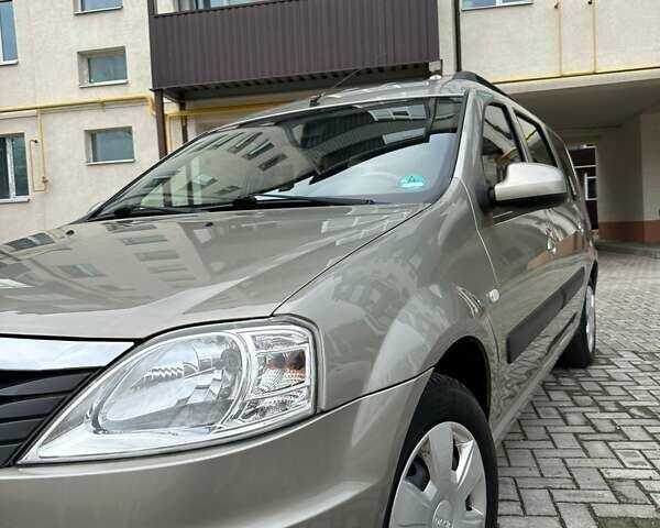Бежевий Дачія Logan MCV, об'ємом двигуна 1.6 л та пробігом 109 тис. км за 6499 $, фото 1 на Automoto.ua