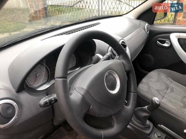 Чорний Дачія Logan MCV, об'ємом двигуна 1.6 л та пробігом 180 тис. км за 5850 $, фото 12 на Automoto.ua