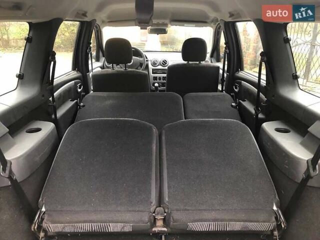 Чорний Дачія Logan MCV, об'ємом двигуна 1.6 л та пробігом 180 тис. км за 5850 $, фото 9 на Automoto.ua