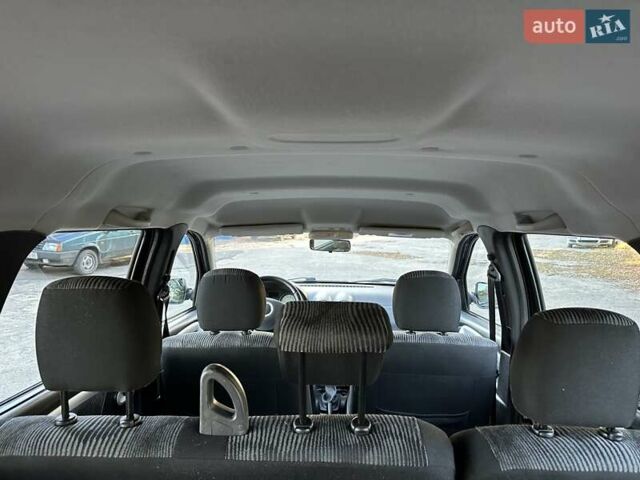 Черный Дачия Logan MCV, объемом двигателя 1.6 л и пробегом 143 тыс. км за 6850 $, фото 30 на Automoto.ua