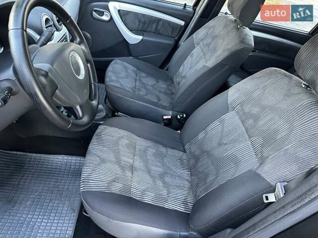 Черный Дачия Logan MCV, объемом двигателя 1.6 л и пробегом 143 тыс. км за 6850 $, фото 21 на Automoto.ua