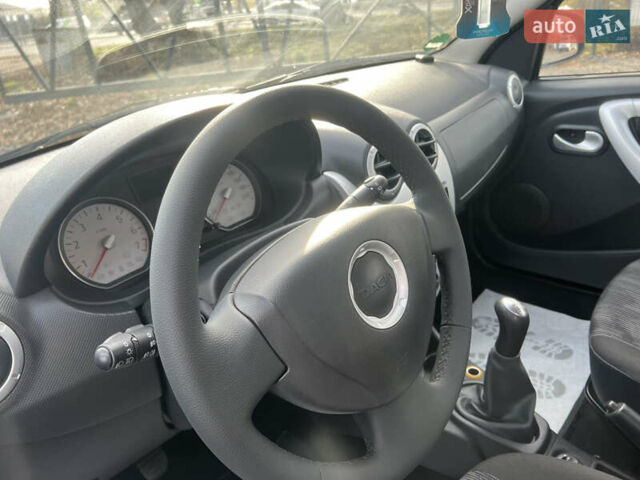Чорний Дачія Logan MCV, об'ємом двигуна 1.6 л та пробігом 159 тис. км за 6500 $, фото 23 на Automoto.ua