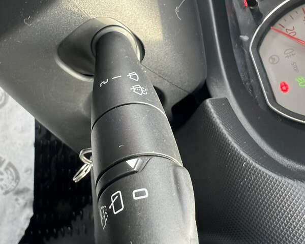 Чорний Дачія Logan MCV, об'ємом двигуна 1.6 л та пробігом 159 тис. км за 6500 $, фото 9 на Automoto.ua