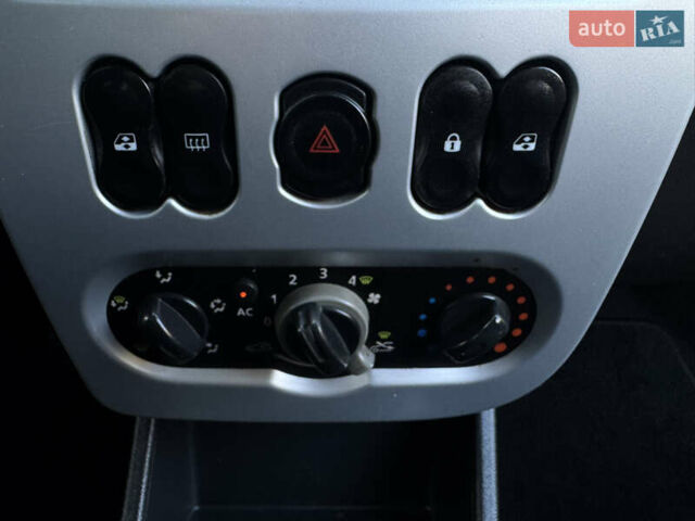 Чорний Дачія Logan MCV, об'ємом двигуна 1.6 л та пробігом 144 тис. км за 6350 $, фото 26 на Automoto.ua