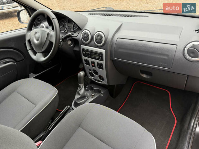 Черный Дачия Logan MCV, объемом двигателя 1.6 л и пробегом 233 тыс. км за 6500 $, фото 16 на Automoto.ua