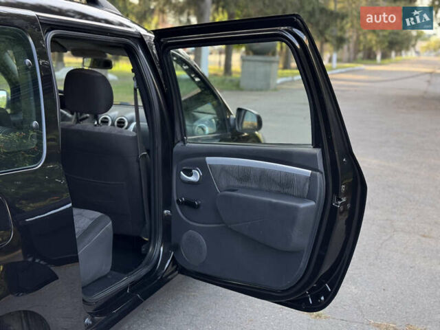 Черный Дачия Logan MCV, объемом двигателя 1.6 л и пробегом 144 тыс. км за 6350 $, фото 18 на Automoto.ua