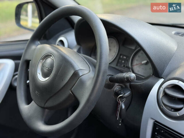 Черный Дачия Logan MCV, объемом двигателя 1.6 л и пробегом 144 тыс. км за 6350 $, фото 23 на Automoto.ua