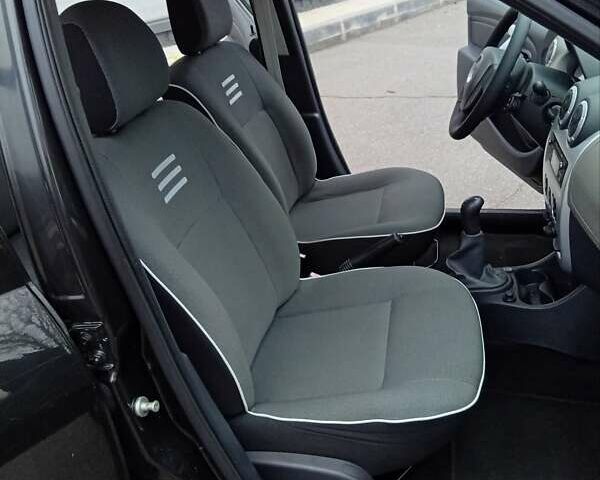 Чорний Дачія Logan MCV, об'ємом двигуна 1.6 л та пробігом 180 тис. км за 6899 $, фото 18 на Automoto.ua