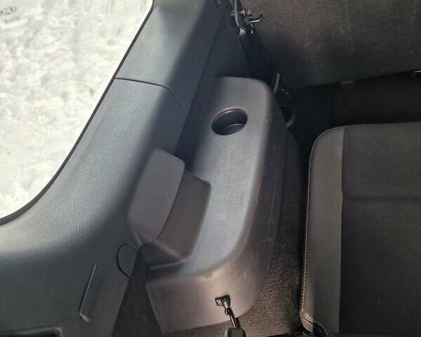 Черный Дачия Logan MCV, объемом двигателя 1.6 л и пробегом 180 тыс. км за 6999 $, фото 102 на Automoto.ua