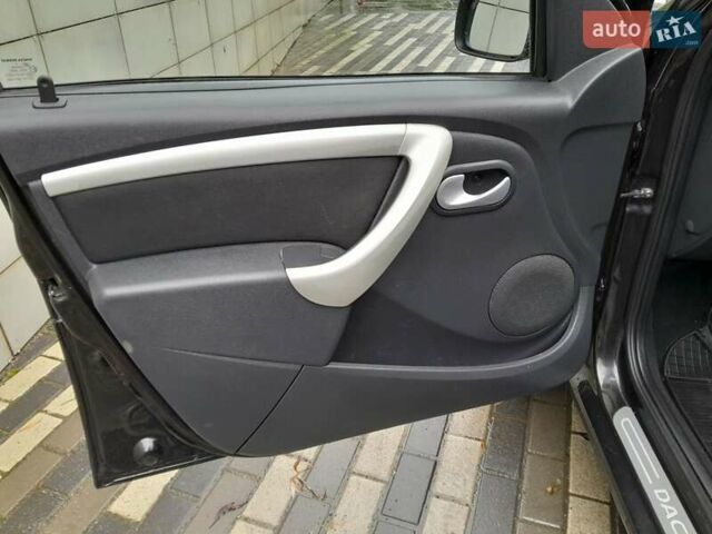 Чорний Дачія Logan MCV, об'ємом двигуна 1.6 л та пробігом 148 тис. км за 6295 $, фото 30 на Automoto.ua
