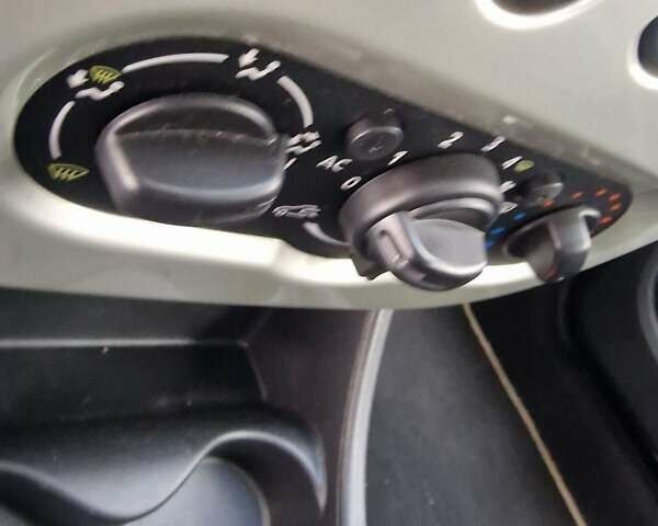 Черный Дачия Logan MCV, объемом двигателя 1.6 л и пробегом 180 тыс. км за 6999 $, фото 70 на Automoto.ua