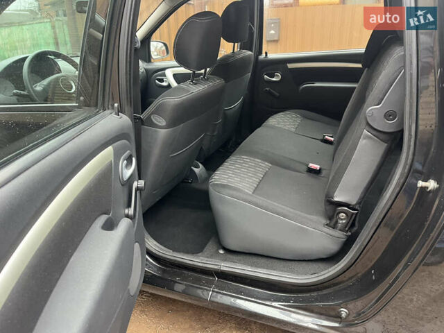 Черный Дачия Logan MCV, объемом двигателя 1.6 л и пробегом 220 тыс. км за 6900 $, фото 49 на Automoto.ua