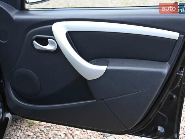 Черный Дачия Logan MCV, объемом двигателя 1.6 л и пробегом 135 тыс. км за 6950 $, фото 28 на Automoto.ua