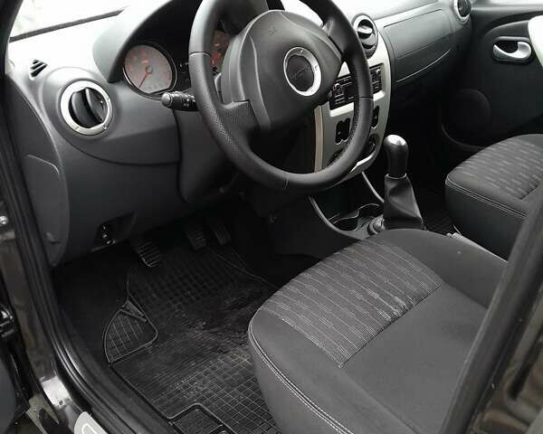 Чорний Дачія Logan MCV, об'ємом двигуна 1.6 л та пробігом 148 тис. км за 6295 $, фото 29 на Automoto.ua