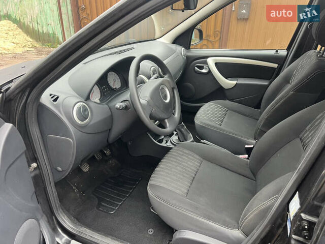 Черный Дачия Logan MCV, объемом двигателя 1.6 л и пробегом 220 тыс. км за 6900 $, фото 55 на Automoto.ua