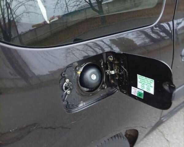 Чорний Дачія Logan MCV, об'ємом двигуна 1.6 л та пробігом 180 тис. км за 6899 $, фото 27 на Automoto.ua