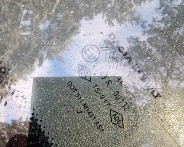 Черный Дачия Logan MCV, объемом двигателя 1.6 л и пробегом 180 тыс. км за 6999 $, фото 32 на Automoto.ua