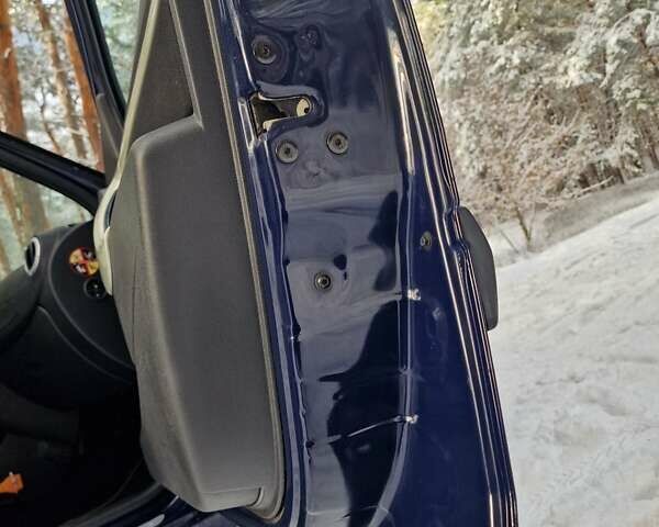 Черный Дачия Logan MCV, объемом двигателя 1.6 л и пробегом 180 тыс. км за 6999 $, фото 122 на Automoto.ua