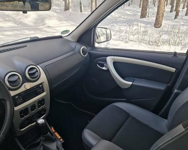 Черный Дачия Logan MCV, объемом двигателя 1.6 л и пробегом 180 тыс. км за 6999 $, фото 88 на Automoto.ua