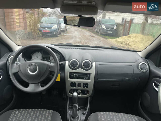 Черный Дачия Logan MCV, объемом двигателя 1.6 л и пробегом 220 тыс. км за 6900 $, фото 36 на Automoto.ua