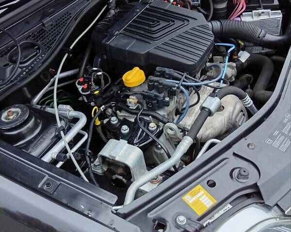 Чорний Дачія Logan MCV, об'ємом двигуна 1.6 л та пробігом 180 тис. км за 6899 $, фото 33 на Automoto.ua