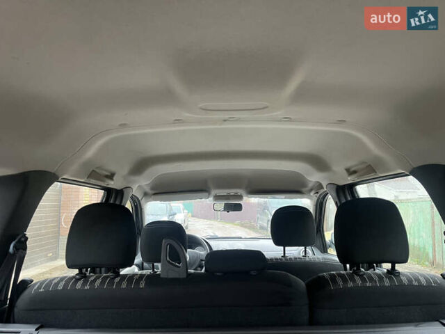 Черный Дачия Logan MCV, объемом двигателя 1.6 л и пробегом 220 тыс. км за 6900 $, фото 41 на Automoto.ua