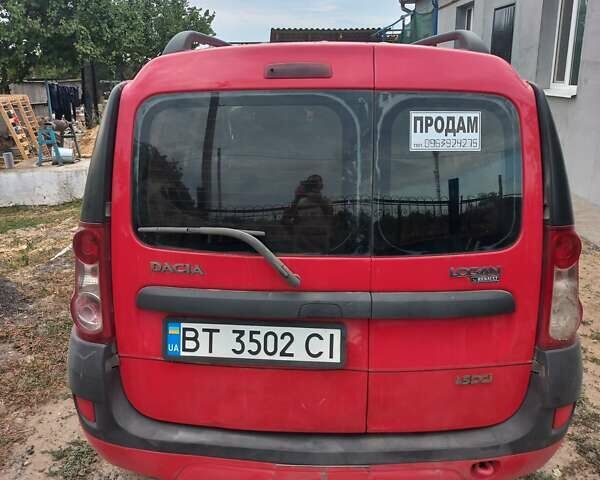 Красный Дачия Logan MCV, объемом двигателя 1.5 л и пробегом 282 тыс. км за 4000 $, фото 1 на Automoto.ua