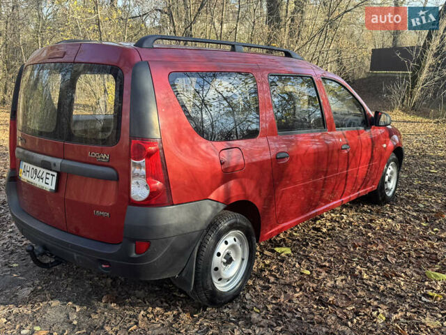 Дачія Logan MCV 2008 у Києві на Automoto.ua Червоний Дачія Logan MCV, об'ємом двигуна 1.6 л та пробігом 81 тис. км за 5300 $, фото 6 на Automoto.ua