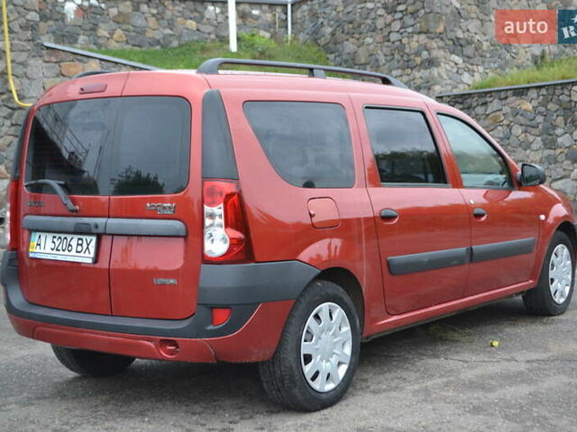 Красный Дачия Logan MCV, объемом двигателя 1.6 л и пробегом 192 тыс. км за 4900 $, фото 1 на Automoto.ua