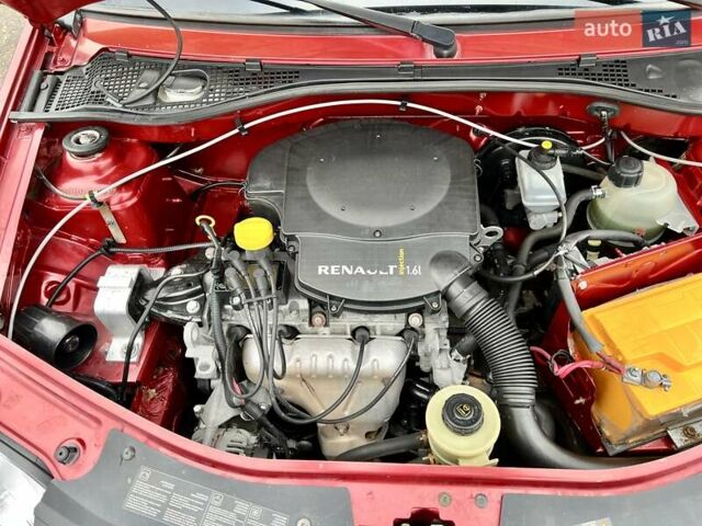 Красный Дачия Logan MCV, объемом двигателя 1.6 л и пробегом 175 тыс. км за 5200 $, фото 15 на Automoto.ua