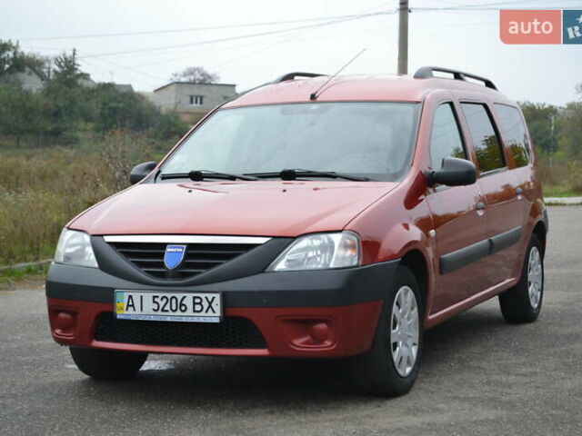 Красный Дачия Logan MCV, объемом двигателя 1.6 л и пробегом 192 тыс. км за 4900 $, фото 3 на Automoto.ua