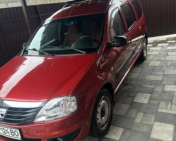 Красный Дачия Logan MCV, объемом двигателя 1.6 л и пробегом 194 тыс. км за 4500 $, фото 3 на Automoto.ua