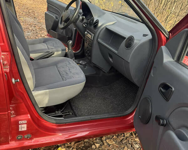 Дачія Logan MCV 2008 у Києві на Automoto.ua Червоний Дачія Logan MCV, об'ємом двигуна 1.6 л та пробігом 81 тис. км за 5300 $, фото 29 на Automoto.ua