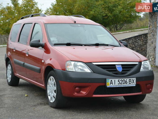 Красный Дачия Logan MCV, объемом двигателя 1.6 л и пробегом 192 тыс. км за 4900 $, фото 10 на Automoto.ua