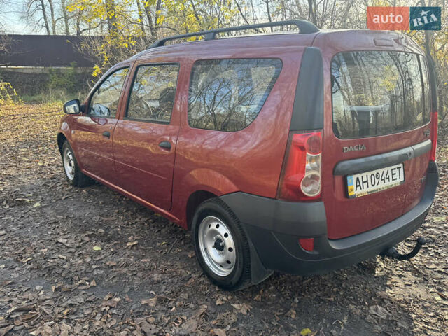 Дачія Logan MCV 2008 у Києві на Automoto.ua Червоний Дачія Logan MCV, об'ємом двигуна 1.6 л та пробігом 81 тис. км за 5300 $, фото 4 на Automoto.ua