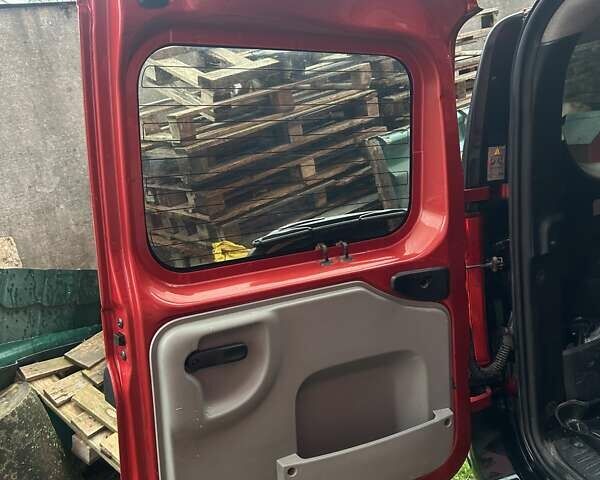 Красный Дачия Logan MCV, объемом двигателя 1.6 л и пробегом 194 тыс. км за 4500 $, фото 20 на Automoto.ua