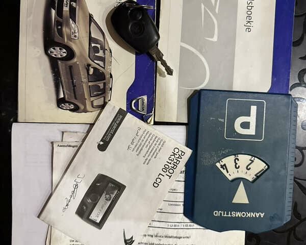 Червоний Дачія Logan MCV, об'ємом двигуна 1.6 л та пробігом 174 тис. км за 5999 $, фото 30 на Automoto.ua