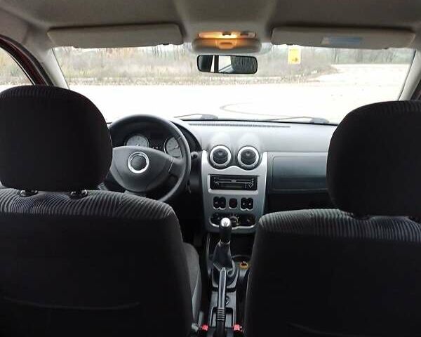 Красный Дачия Logan MCV, объемом двигателя 1.6 л и пробегом 159 тыс. км за 5850 $, фото 25 на Automoto.ua