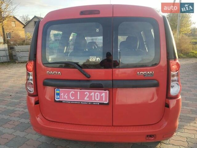 Красный Дачия Logan MCV, объемом двигателя 1.6 л и пробегом 131 тыс. км за 5300 $, фото 2 на Automoto.ua