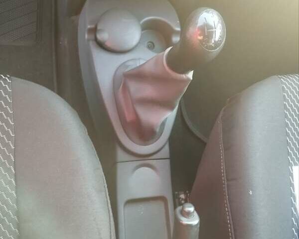 Красный Дачия Logan MCV, объемом двигателя 1.6 л и пробегом 131 тыс. км за 5300 $, фото 12 на Automoto.ua