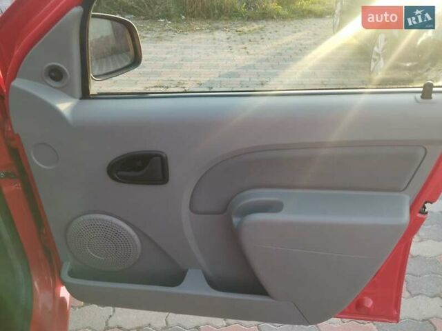 Красный Дачия Logan MCV, объемом двигателя 1.6 л и пробегом 131 тыс. км за 5300 $, фото 14 на Automoto.ua