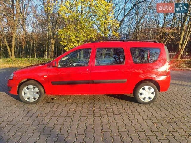 Красный Дачия Logan MCV, объемом двигателя 1.6 л и пробегом 190 тыс. км за 5700 $, фото 3 на Automoto.ua