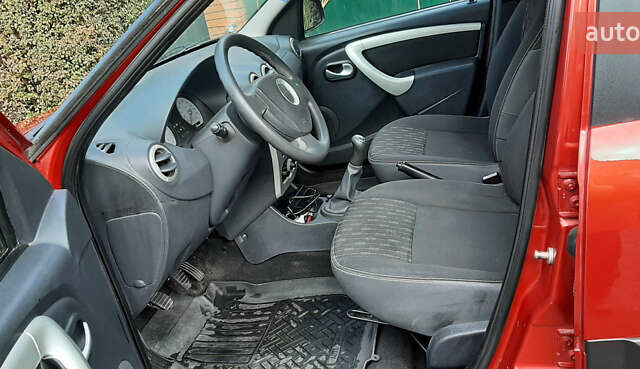 Красный Дачия Logan MCV, объемом двигателя 1.6 л и пробегом 178 тыс. км за 6650 $, фото 36 на Automoto.ua